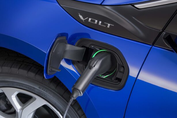 GM plug-in hybrids due in 2027, as tighter EPA rules apply