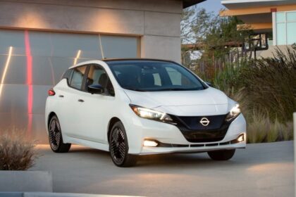 Nissan offers Chevy Bolt EV drivers a deal to buy a new LEAF