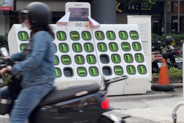 As massive earthquake rocks Taiwan and shutters trains, battery-swapping e-scooters rush in