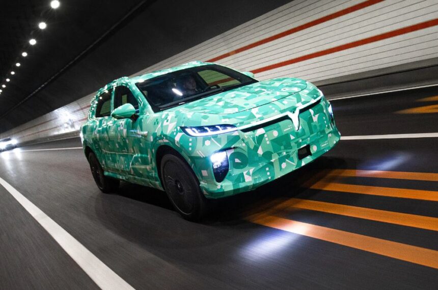 Voyah Zhiyin all-electric SUV with camouflage spied in China