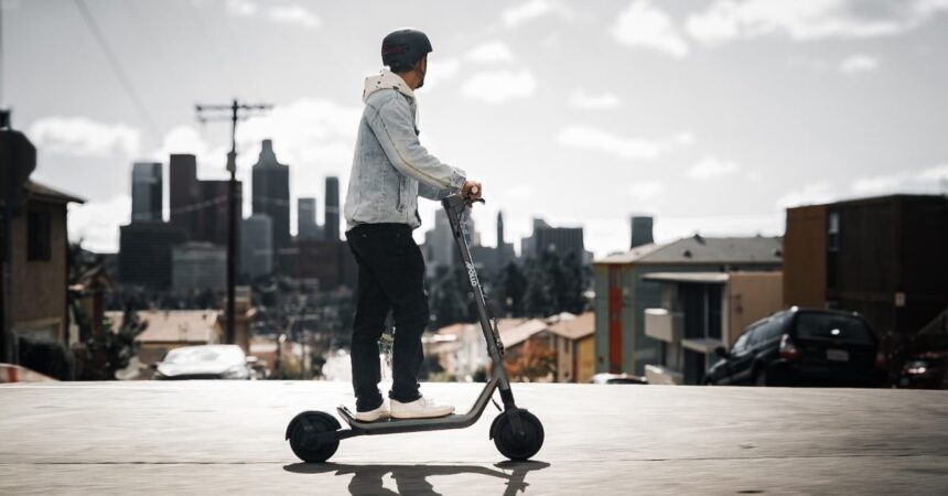 Apollo Go unveiled as fast, dual-motor entry-level electric scooter you can still carry