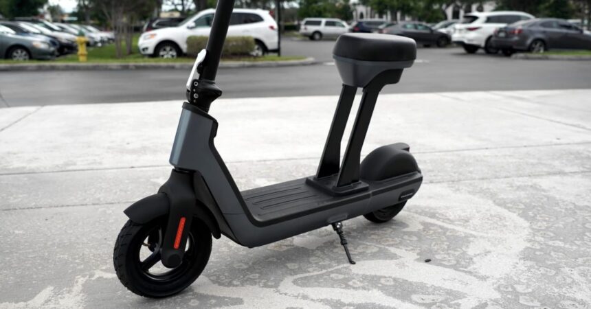 Fucare HU3 electric scooter review: Here’s why I fell in love with this low-cost seated e-scooter