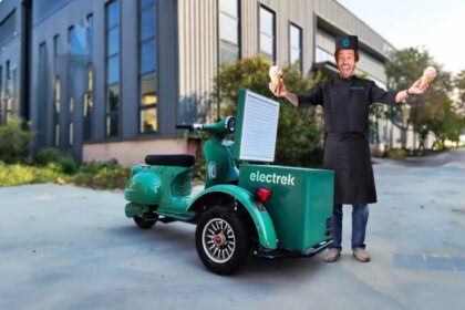 Forget ice cream trucks and check out this electric ice cream Vespa scooter instead