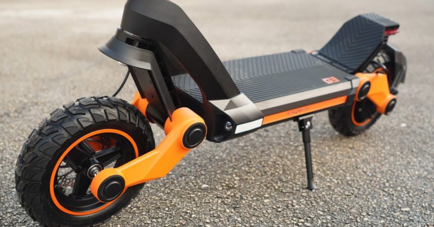 A 30 mph full-suspension electric scooter that looks striking and rides great: Kugoo Kirin G3 review