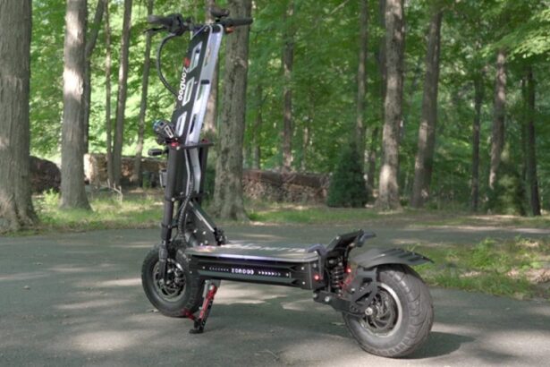 E-scooter at highway speeds? ZonDoo’s 8kW RoadHitter lives up to its name