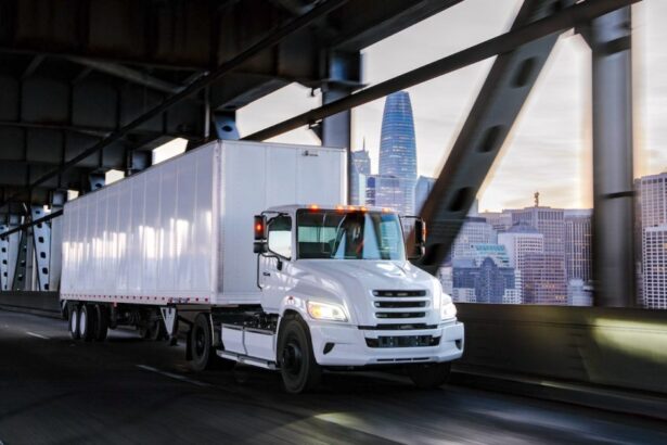 Toyota announces nationwide dealer rollout of Tern Class 8 electric semi