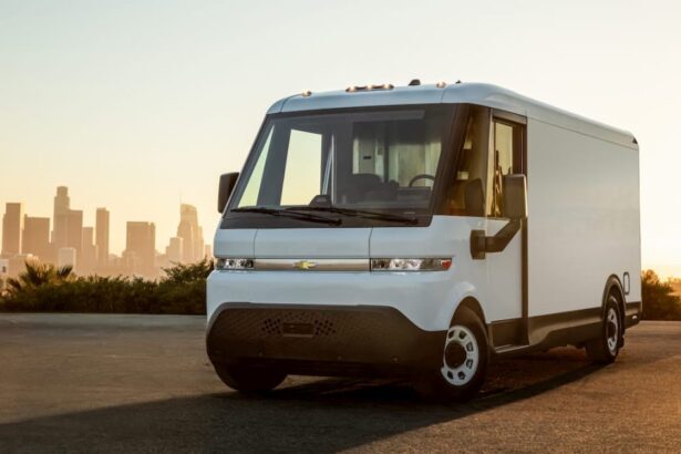 Chevy gains a new EV commercial van: GM’s BrightDrop