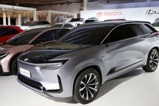 Toyota plots an all-electric Highlander SUV, will the Tundra and Tacoma be next?