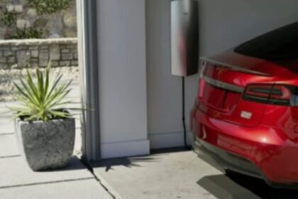 Tesla reveals its wireless home EV charging station in patent filings