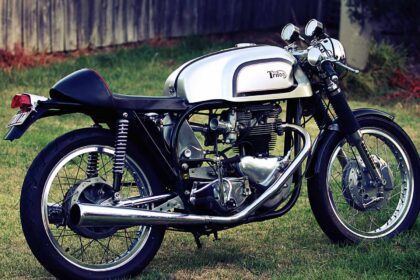 Triton pre-unit wideline Cafe Racer