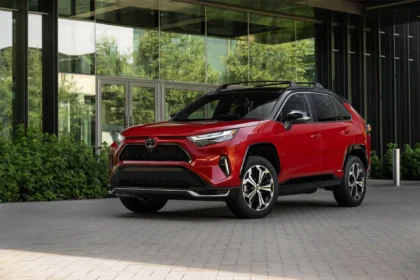 2025 Toyota RAV4 Plug-In Hybrid costs $45,260