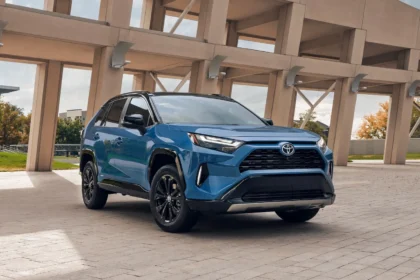 2025 Toyota RAV4 Hybrid costs $33,295, gets 40 mpg