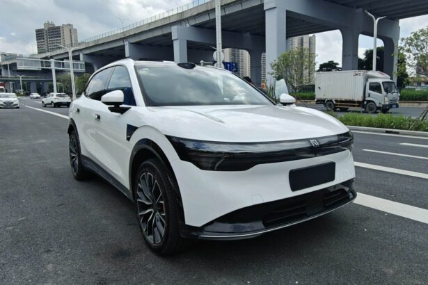 Sunday China Drive | Zeekr 7X: brand's first mid-sized SUV targets Model Y with 20,000 orders in 18 Days