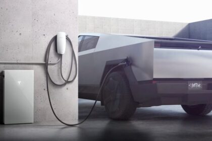 Tesla gives an update on Powershare: Cybertruck powering your house