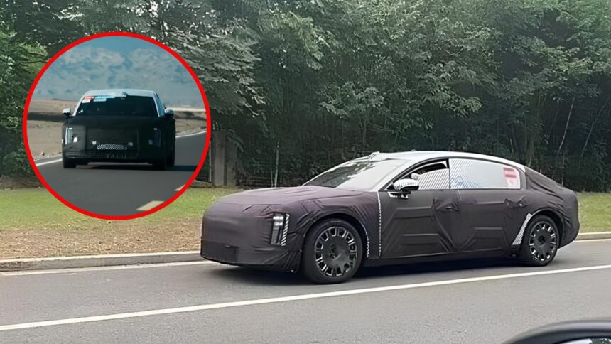 maextro sedan huawei jac front side camouflage spotted spied in china