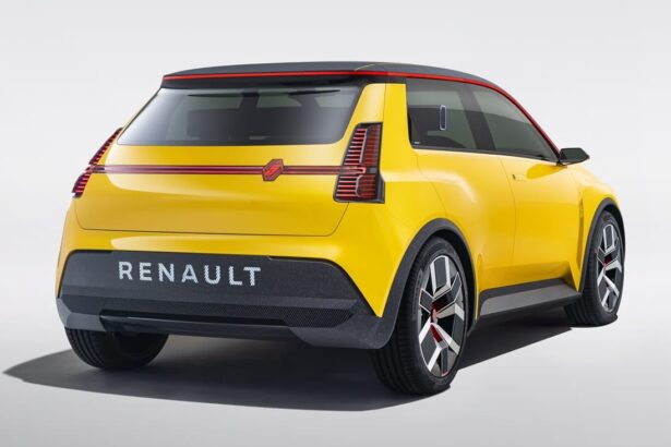 Renault to develop EVs for Europe in China, setting R&D team in Shanghai, report says