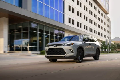 2025 Toyota Grand Highlander Hybrid adds LE, Nightshade Edition models