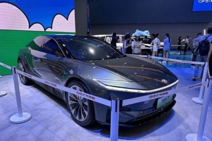 All-electric Toyota bZ7 concept debuts in China, likely equipped with BYD powertrain