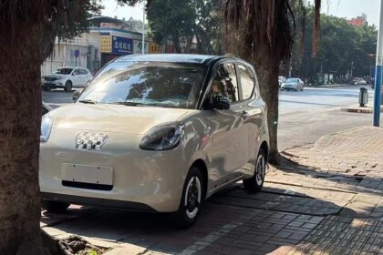 Second-generation Wuling Hongguang Mini EV spied testing in both 3 and 5 door versions