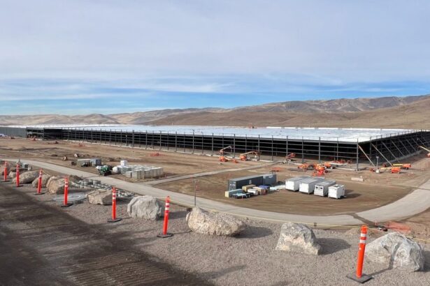 Tesla Semi factory gets its main structure, on track for production in 2025