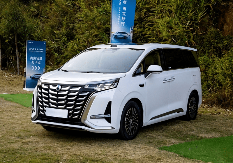 2025 Denza D9 MPV enters market starting at 46,600 USD