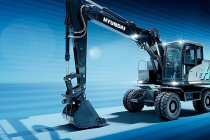 HD Hyundai set to debut production 14 ton hydrogen wheeled excavator