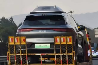 BYD Tang L spotted with drone docking before official debut