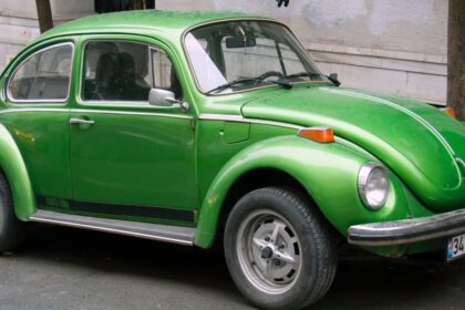 This $2,000 kit from China will convert a classic VW Beetle to electric