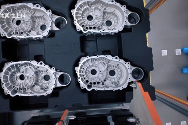China biggest EREV maker Li Auto showed production of electric drives with self-developed SiC module