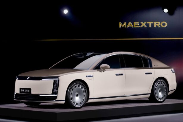 Maextro S800 luxury sedan released in China as Maybach rival with 6C charging