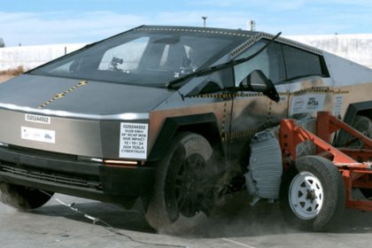 Tesla Cybertruck crash test