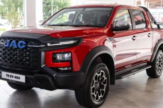 JAC T9 EV pick up revealed in Singapore to rival ICE trucks