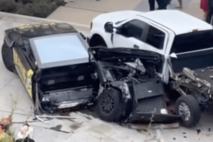 Tesla Cybertruck split in half in crash with G Wagon