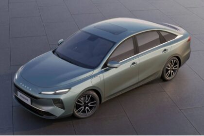 SAIC Roewe D6 sets new Guinness power consumption record for EV in China