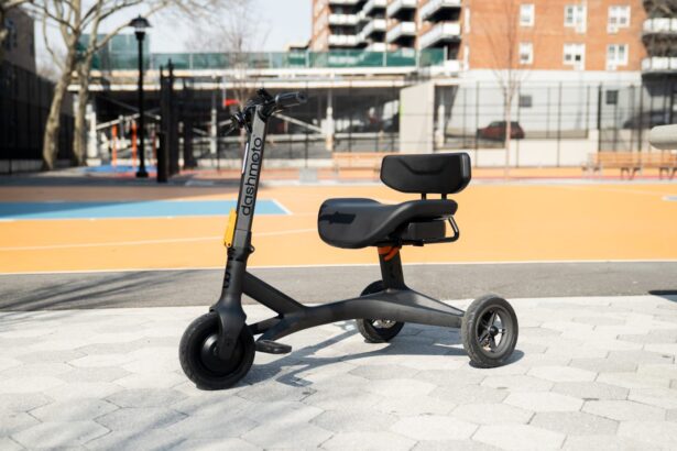 The dash 3 from dashmoto is a functional carbon-fiber scooter inspired by McLaren [Video]