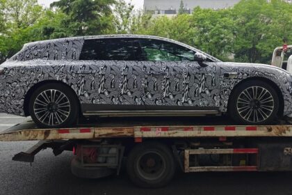 Huawei's luxury long-range estate spotted with M8-inspired tail light