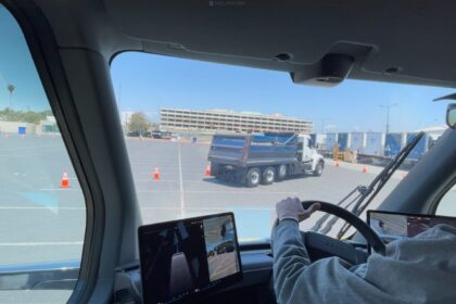 We finally got a ride in the Tesla Semi at ACT Expo