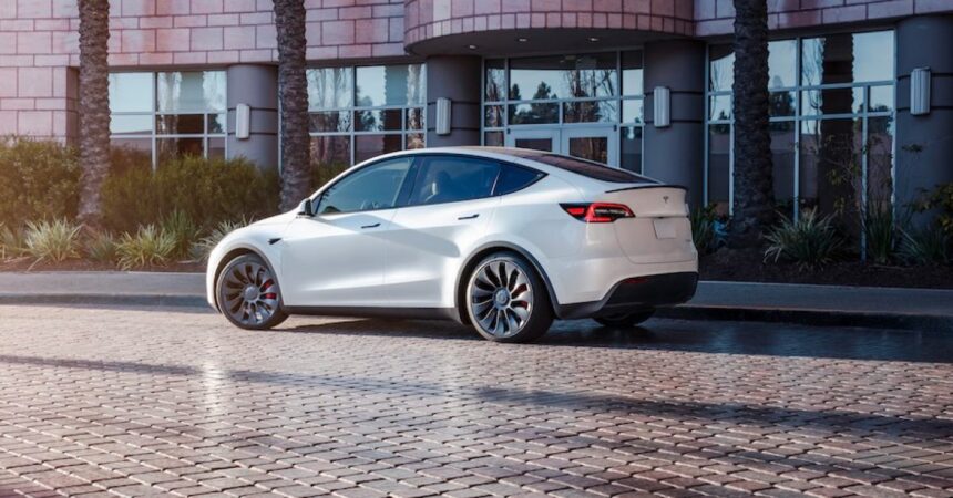 Tesla loses head of India just as it is rumored to finally enter the market