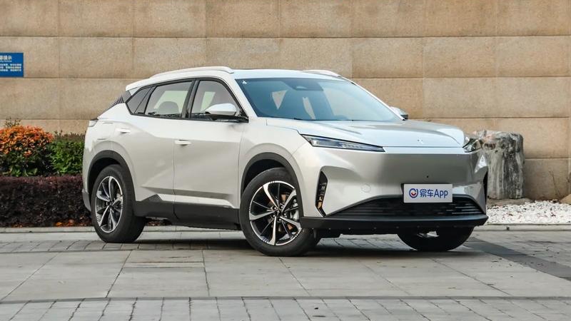 Peugeot-Citroen’s Hedmos 06 electric SUV officially launched in China for 15,000 USD