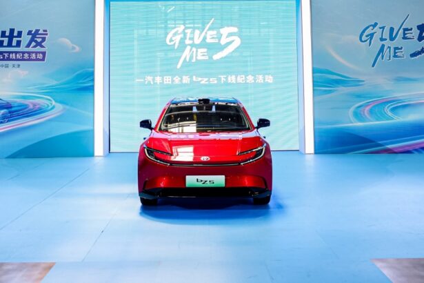 FAW-Toyota bZ5 with BYD Blade batteries rolled off production line