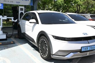 Check out Hyundai’s new robot that will automatically charge your EV