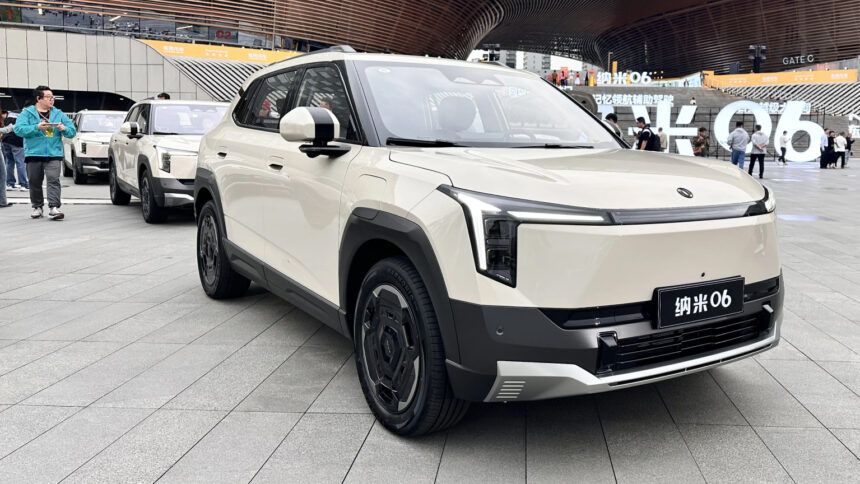 Dongfeng’s electric crossover Nammi 06 started presales – priced at 12,320 USD