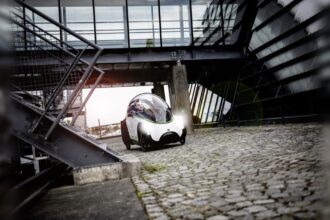 The best looking enclosed electric bike-car yet isn’t going to make it