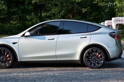 France says Tesla lied about FSD and more, 4 months to comply or be fined