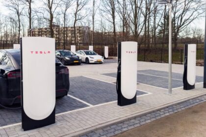 Tesla is forced to remove 64 Superchargers on NJ Turnpike, Musk claims ‘corruption’