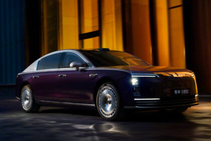 Huawei’s Maextro S800 luxury sedan got 3,600 orders in seven days in China – priced at 98,660 USD