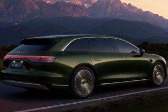 Huawei's Stelato S9T wagon unveiled with 100 kWh battery, 516 hp and ADS 4, to launch in September