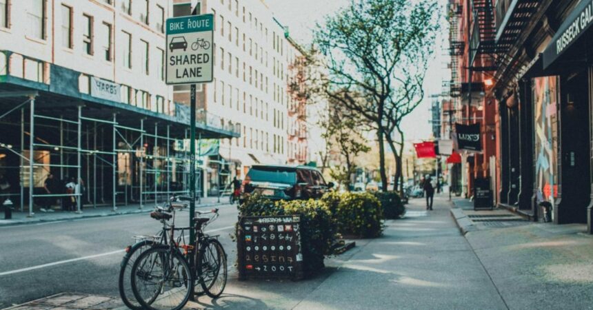 Former DOT official says NYC’s 15 MPH e-bike speed limit will risk lives