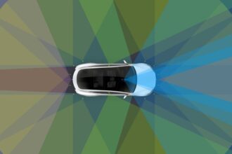 Tesla engineer admits Tesla didn’t maintain Autopilot crash records amid trial over fatal crash