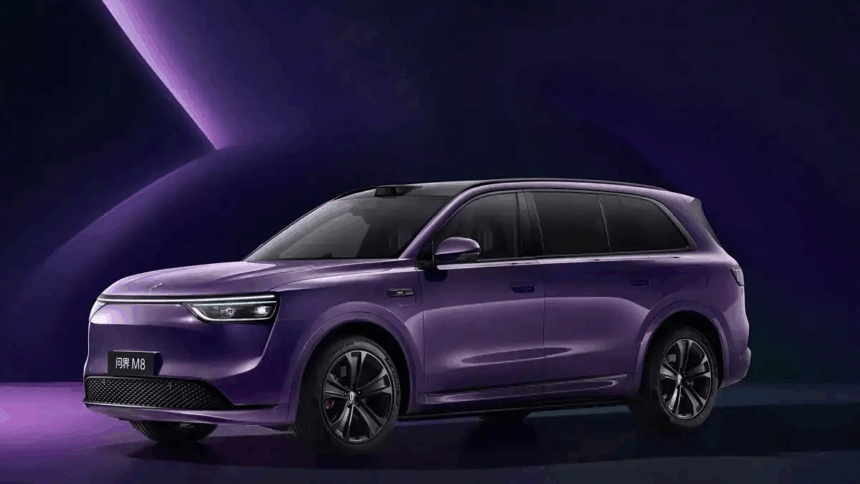 Huawei's Aito M8 pure electric SUV pre-sales start at 52,000 USD, debuts with Huawei's new electric drive
